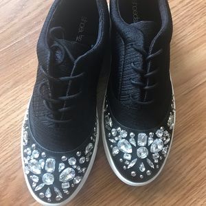 Just Fab sneakers never worn